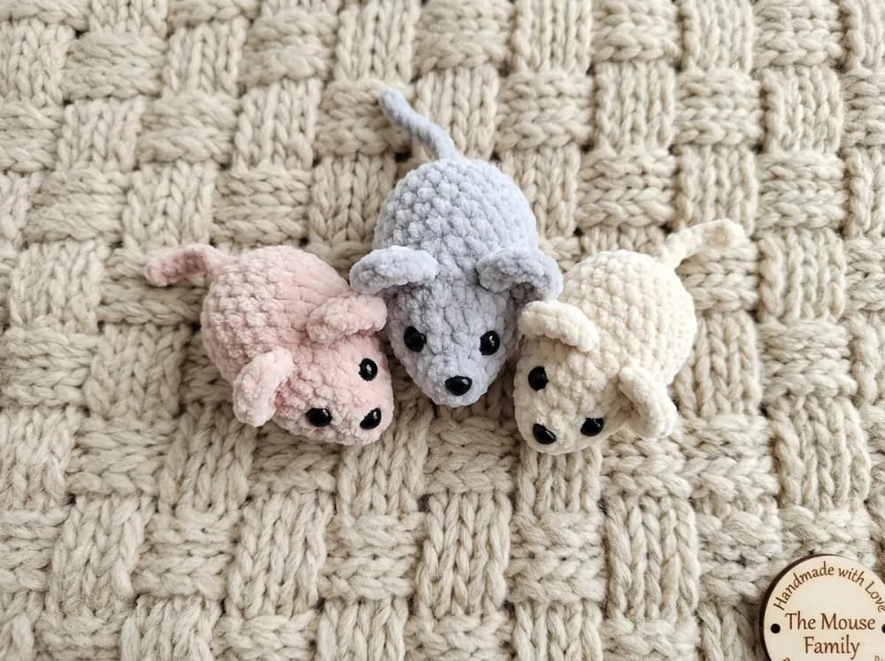 Mini Mouse Amigurumi Crochet Pattern