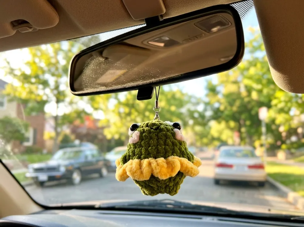 Frog in a Skirt Amigurumi Keychain Crochet Pattern PDF
