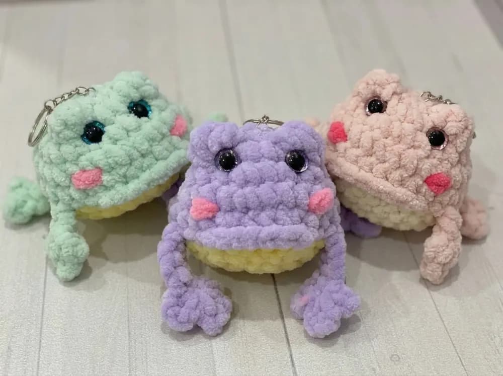 Frog Keychain Amigurumi Crochet Pattern PDF